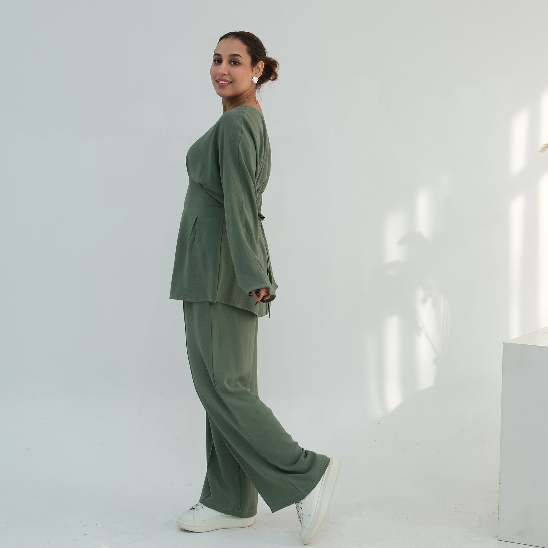 Bes Silhouette Set