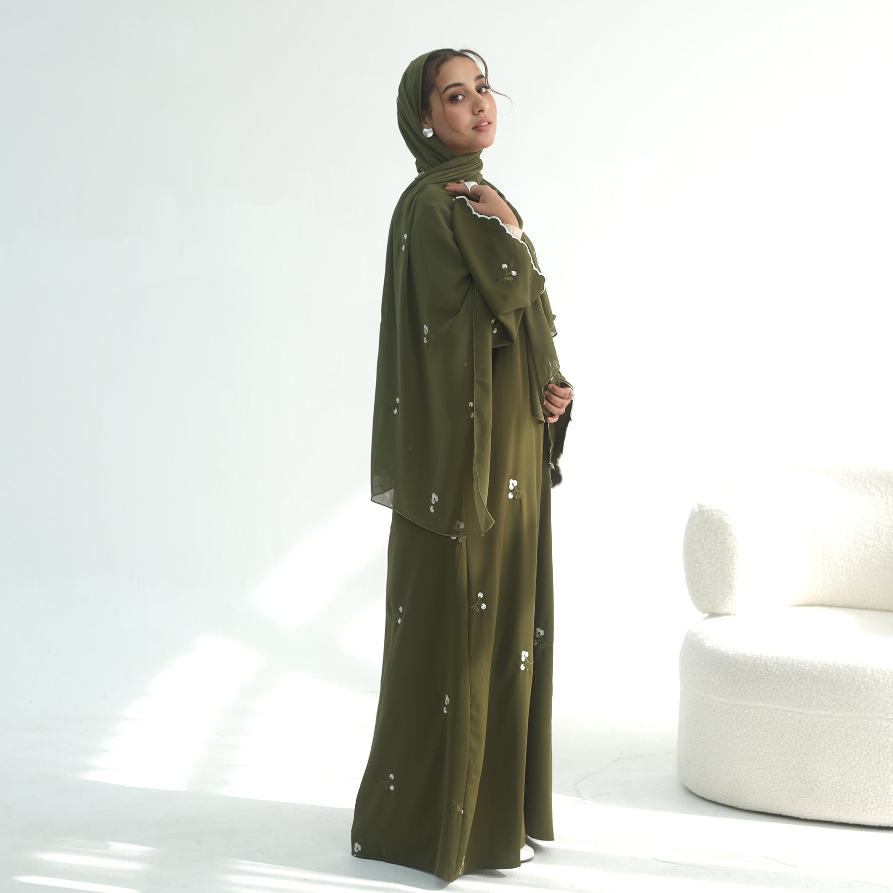 Widad Motif Abaya