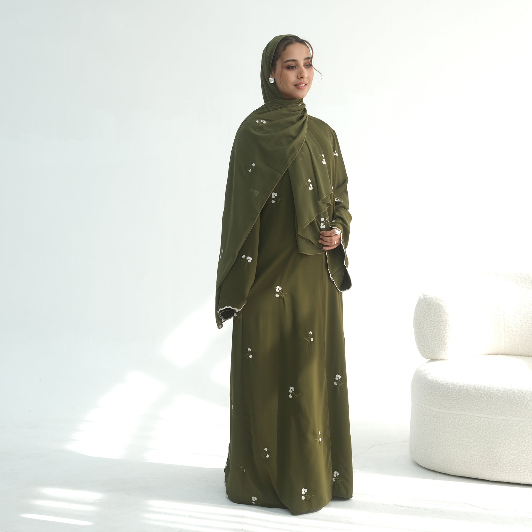 Widad Motif Abaya