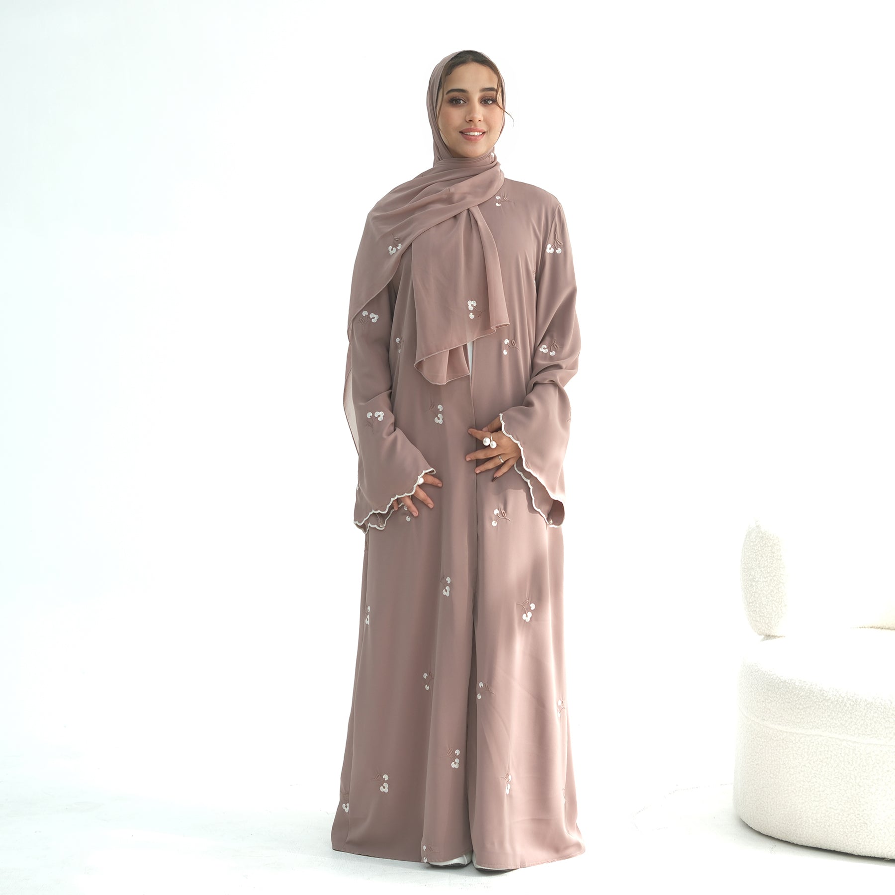 Widad Motif Abaya
