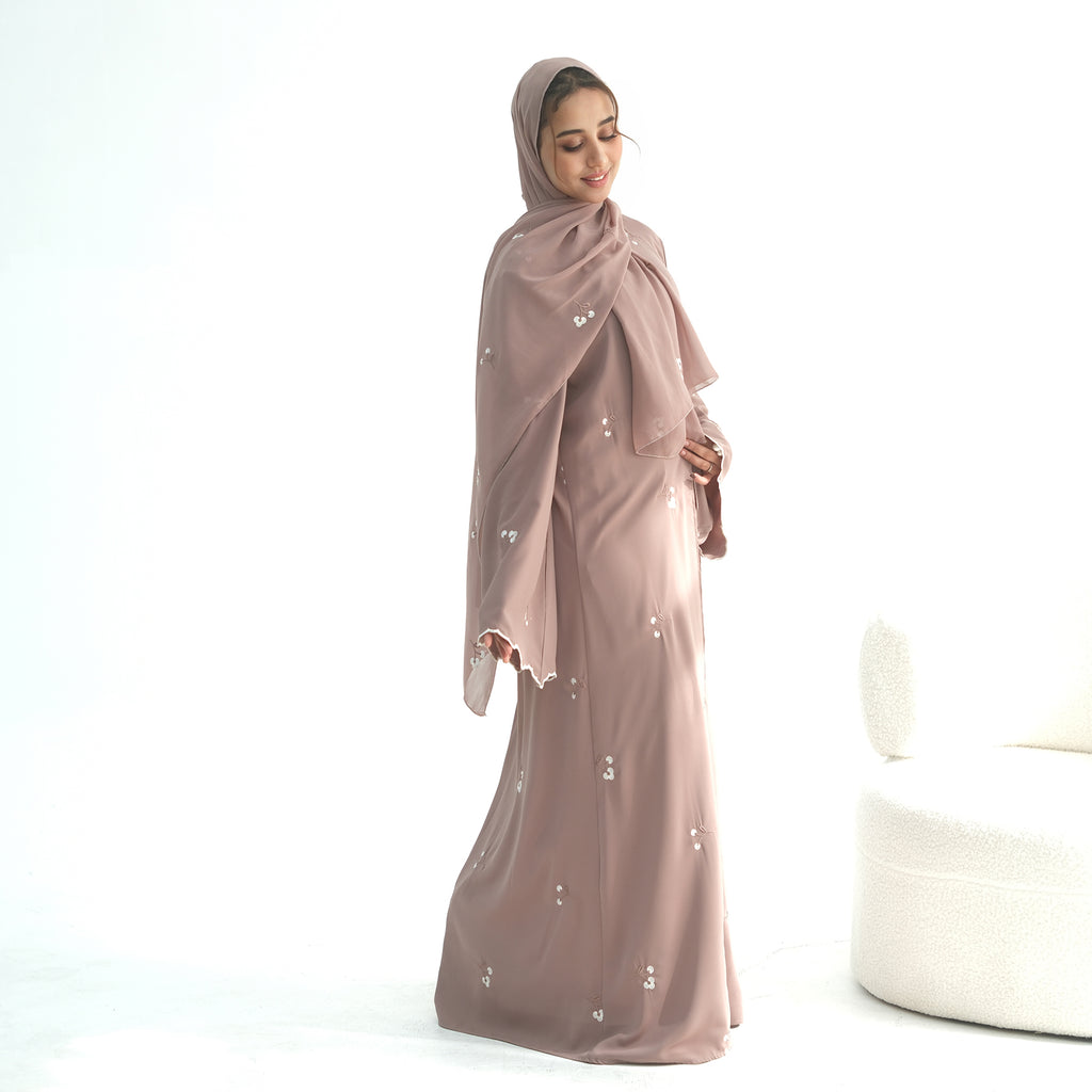 Widad Motif Abaya
