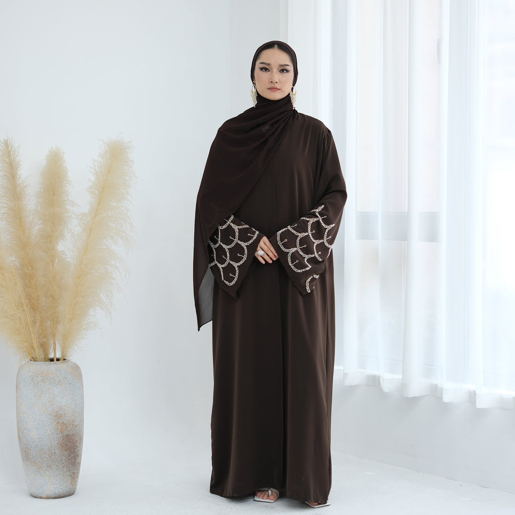 Farah Scallop Abaya