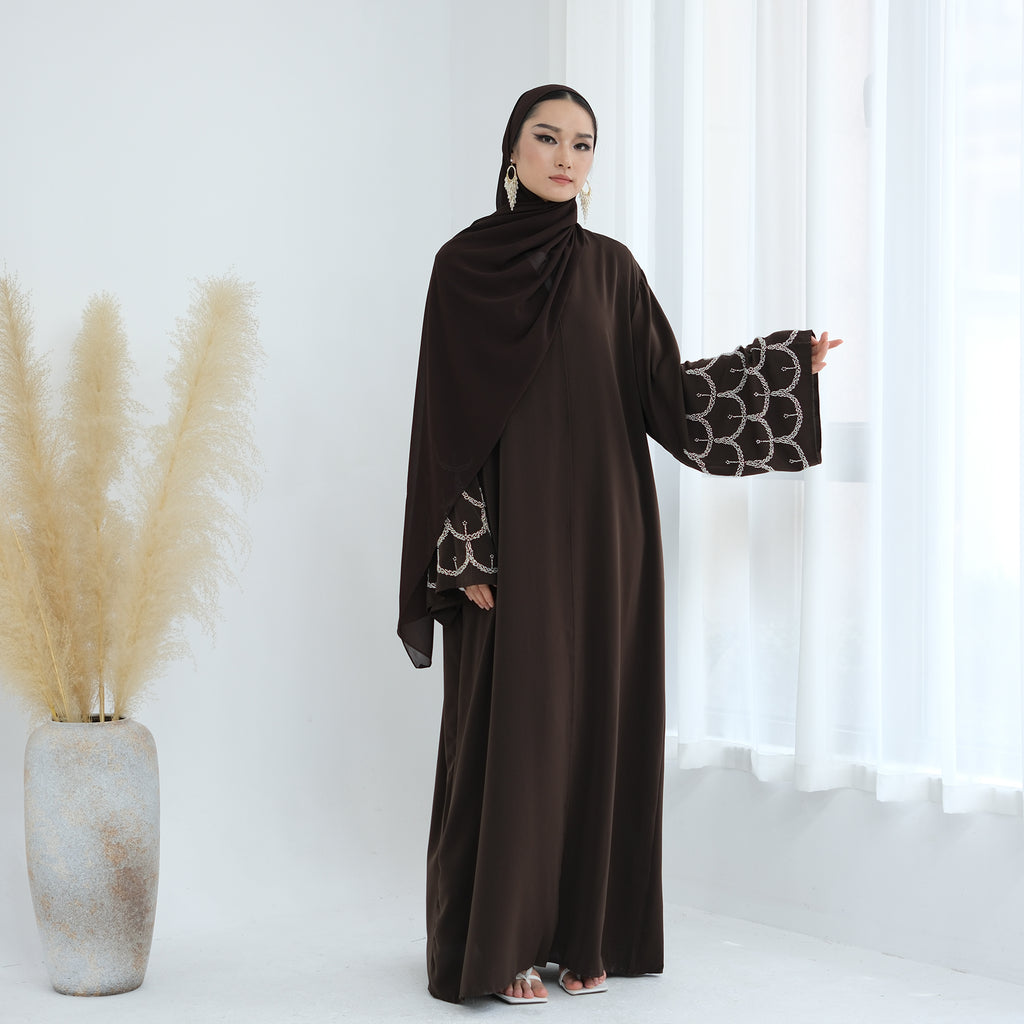 Farah Scallop Abaya